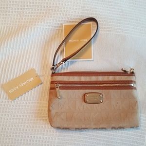 Michael Kors Wristlet